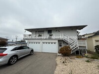 Building Photo - AVAILABLE NOW - 2 Bed/ 2 Bath Morro Bay Unit with views