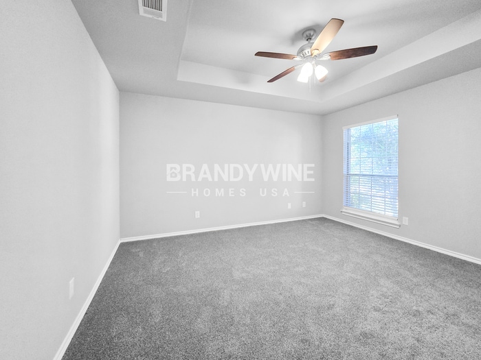 Building Photo - 214 Streamside Dr