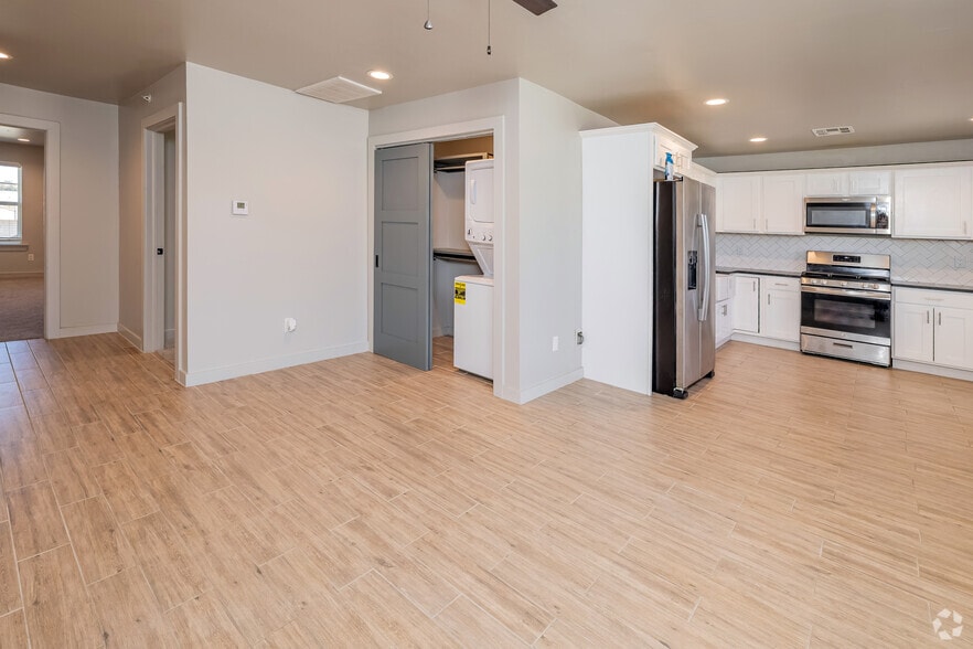 2BR, 2BA - 1064SF - Kitchen, Living and Dining Room - The Grayson