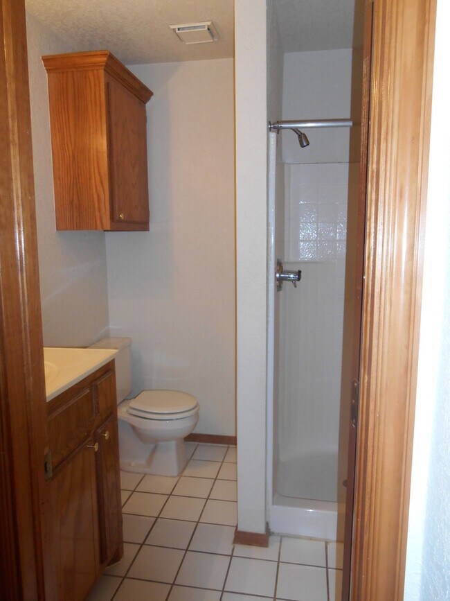 Building Photo - 3320-3322 Ridgecrest Cir