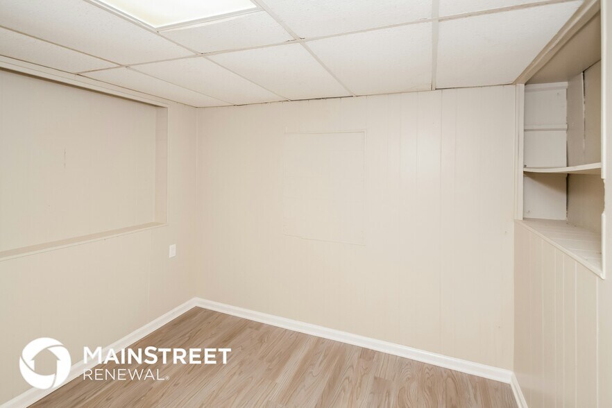 Building Photo - 845 Westfield Dr