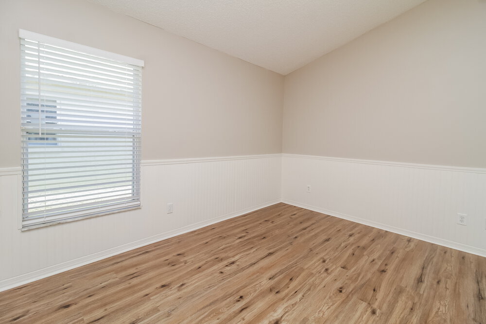 Building Photo - 131 Brushcreek Dr