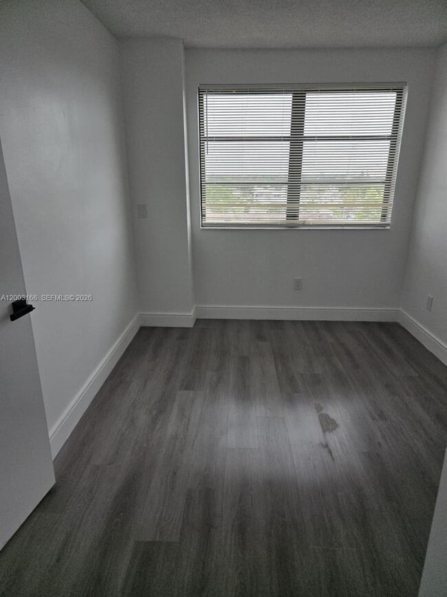 Building Photo - 20840 San Simeon Way