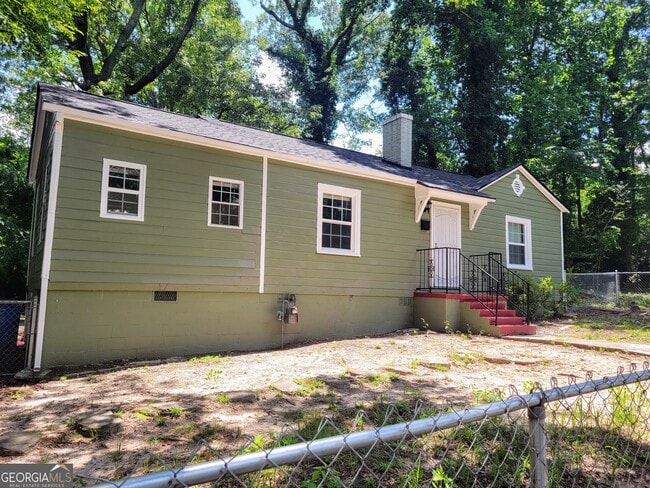 Building Photo - 1366 Campbellton Rd SW