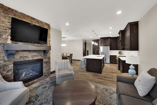 Building Photo - 6357 E 820 S