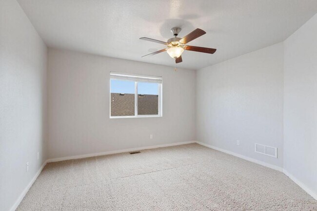 Building Photo - 3064 Magnetic Dr