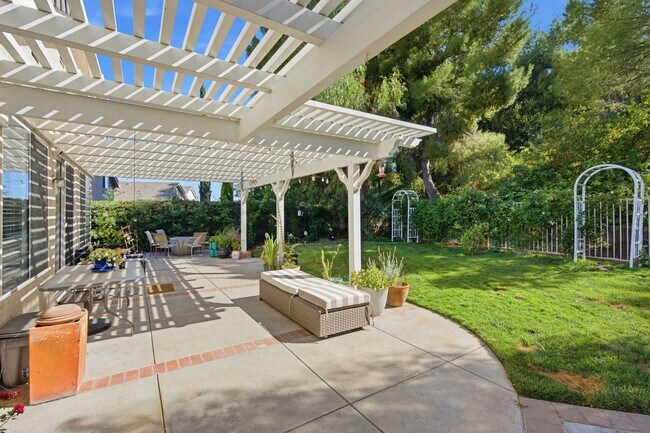 Building Photo - 28587 Haskell Canyon Rd