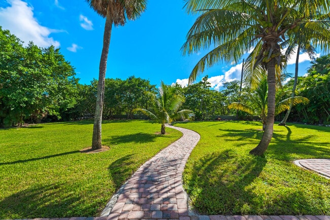 Building Photo - 602 N Atlantic Dr