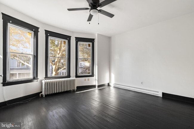 Building Photo - 724 Ash Ave