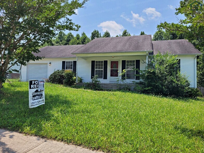 Primary Photo - 511 Forrest Cove Ln