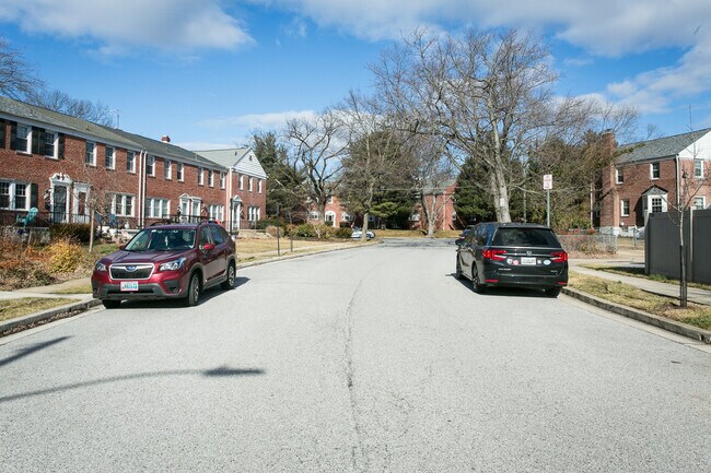 Building Photo - 1715 Glen Ridge Road