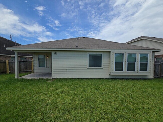 Building Photo - 1306 Squire Dr