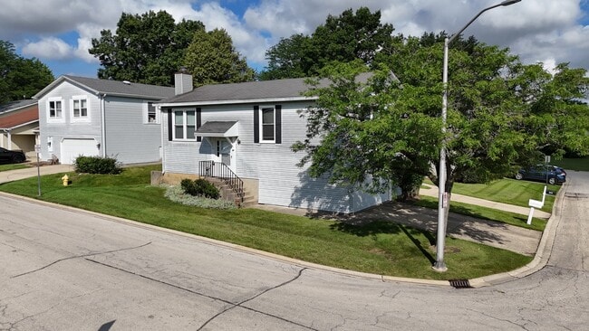 Primary Photo - 371 Payson Cir