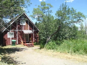 Building Photo - Ski season special, Month to month lease- ...