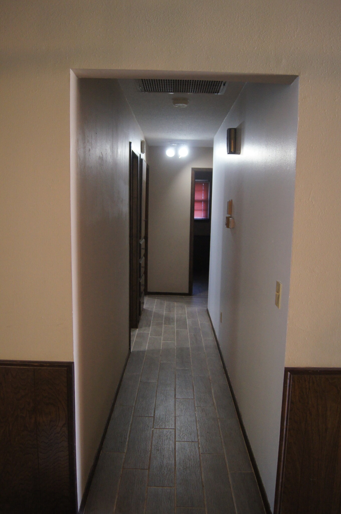 Building Photo - 1213 Frederick Dr