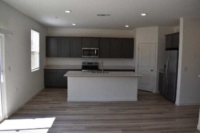 Building Photo - 4636 Sami Jo Dr