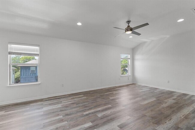 Building Photo - 5804 Loblolly Ln