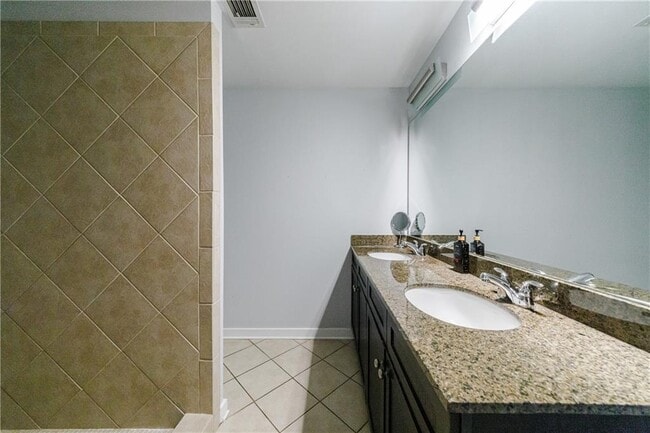Building Photo - 1380 Stirling Cir NW
