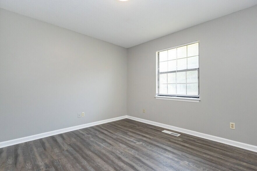 Building Photo - 1418 Baggett Rd