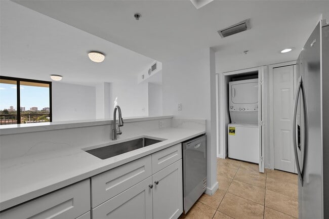 Building Photo - 1690 SW 27th Ave