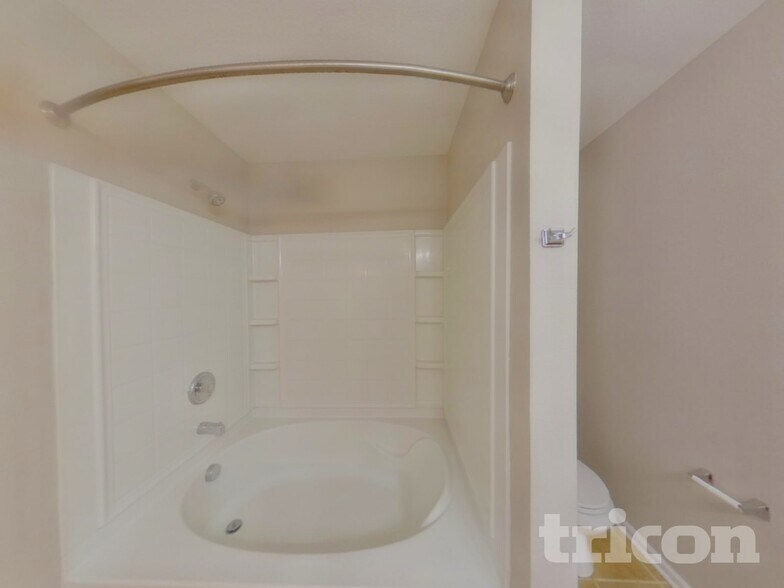 Building Photo - 394 Morning Dew Dr