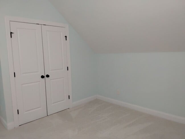 Building Photo - 4 Bedroom home in Beaufort