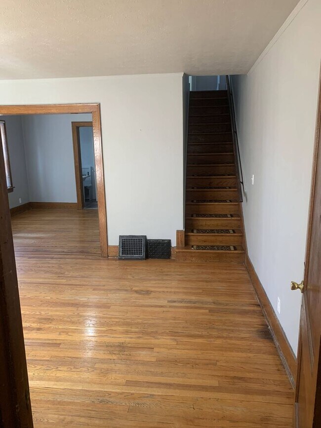 Building Photo - 3146 Mason St