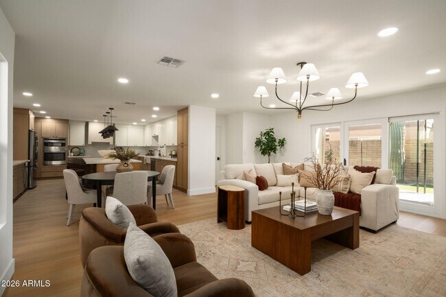 Building Photo - 7837 E Crestwood Way