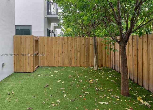 Building Photo - 3374 Perry Frow Dr