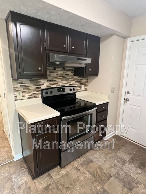 Building Photo - 119 Spring Ridge Dr