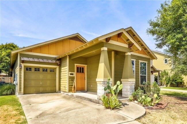 Building Photo - 2125 Amur Dr