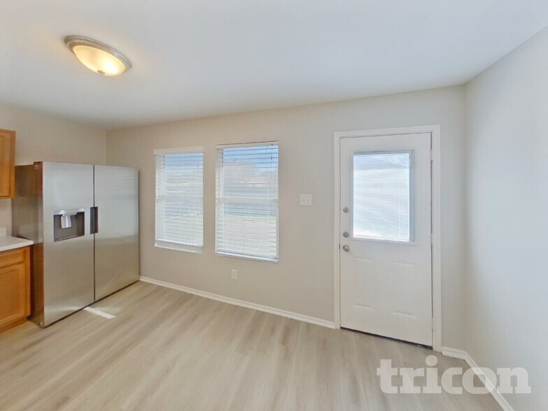 Building Photo - 1437 Lauren Dr