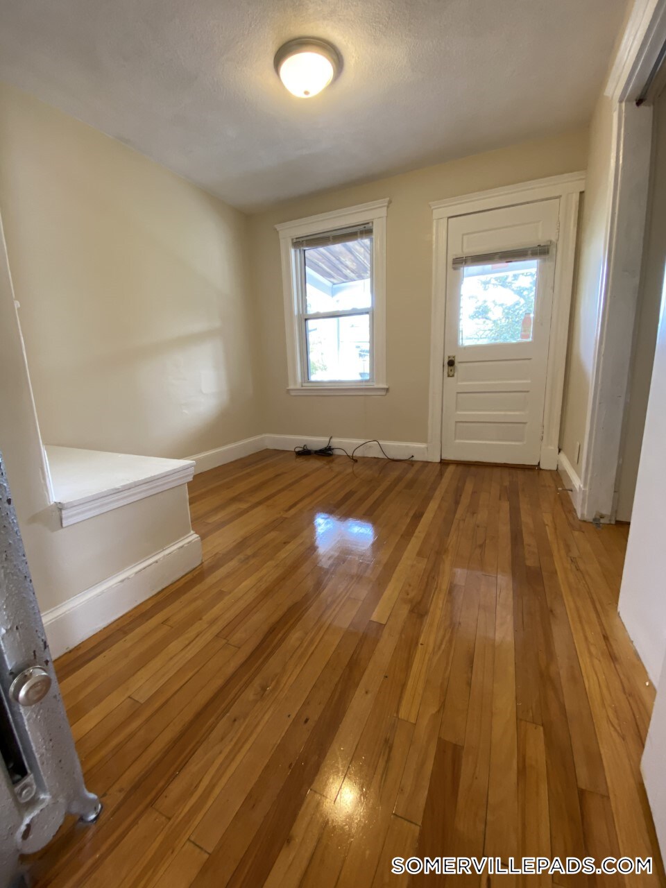 Building Photo - 56 Gordon St