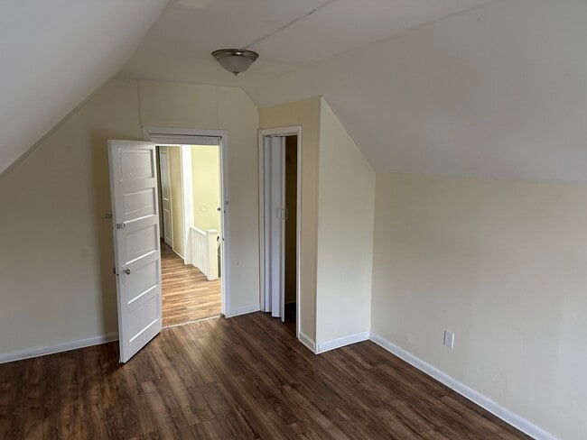 Building Photo - 318 Ardmore Ave