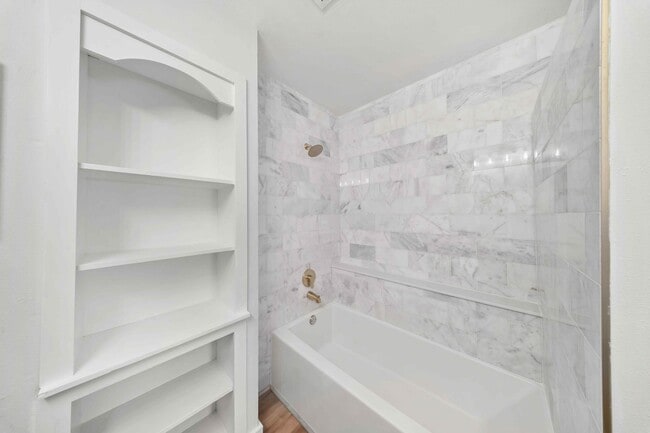 Building Photo - 948 Canal Cir