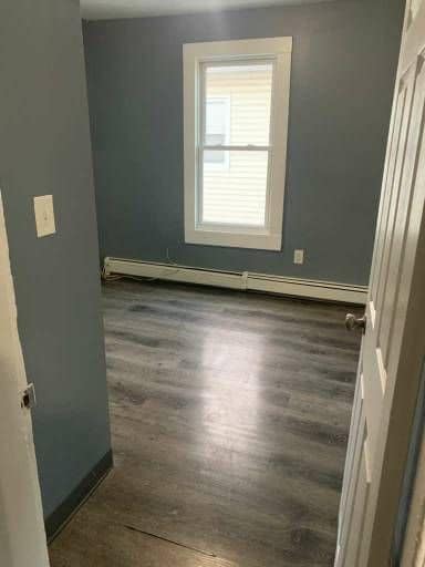 Building Photo - 421 Logan St