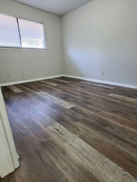 Building Photo - 7455 Calder Ave