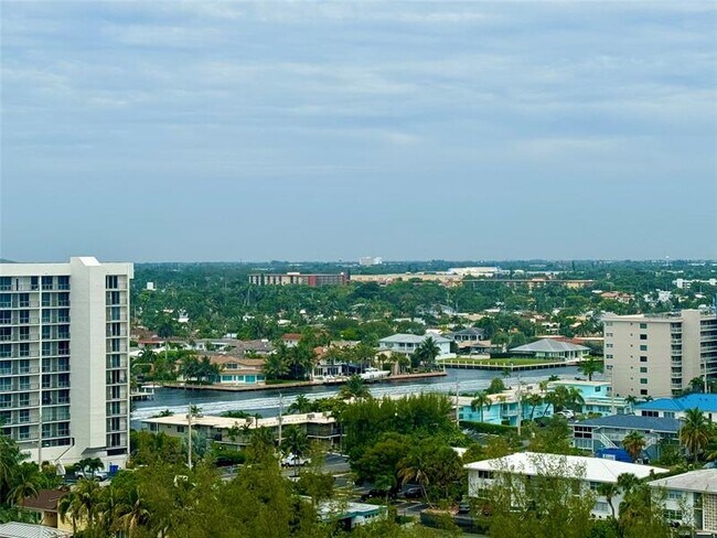 Building Photo - 405 N Ocean Blvd