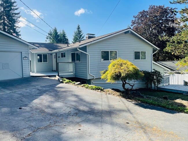 Building Photo - 16615 NE 87th St