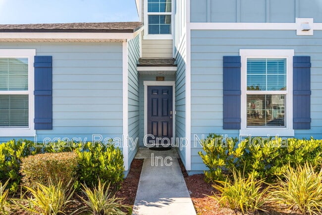 Building Photo - 509 Big Tree Wy