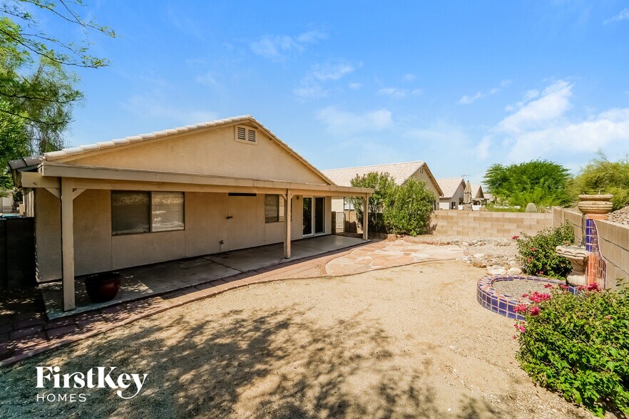 Building Photo - 2530 W Cezanne Cir