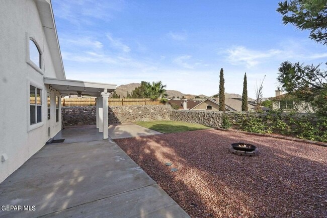 Building Photo - 6520 Boulder Ridge