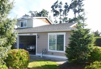 Building Photo - Adult Community (age restricted)