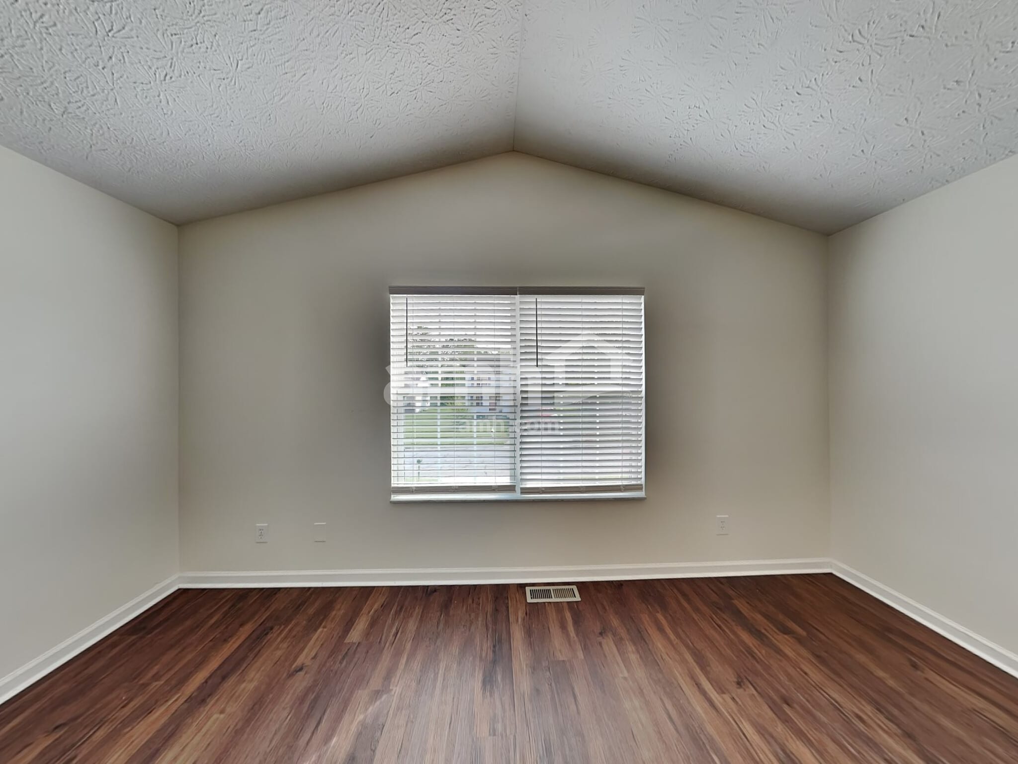 Building Photo - 1521 McKinney Ln