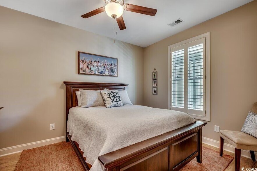 Other bedroom - plenty of room for large furniture - 144 Puffin Dr