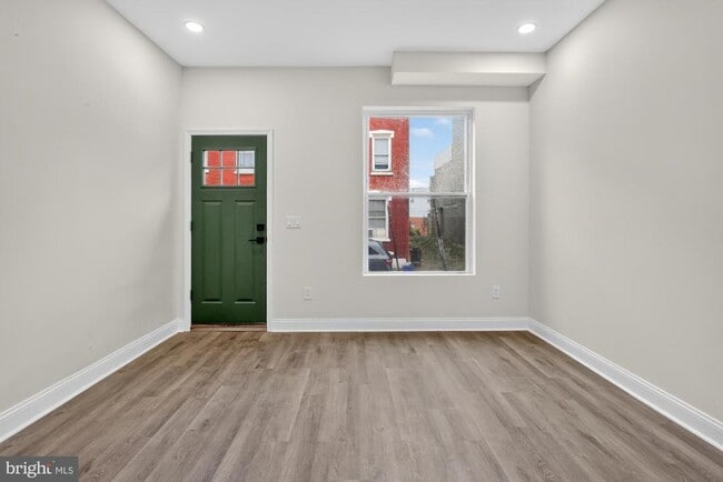 Building Photo - 2447 Turner St