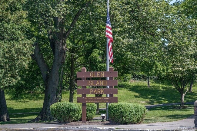 Building Photo - 437 Pelham Rd