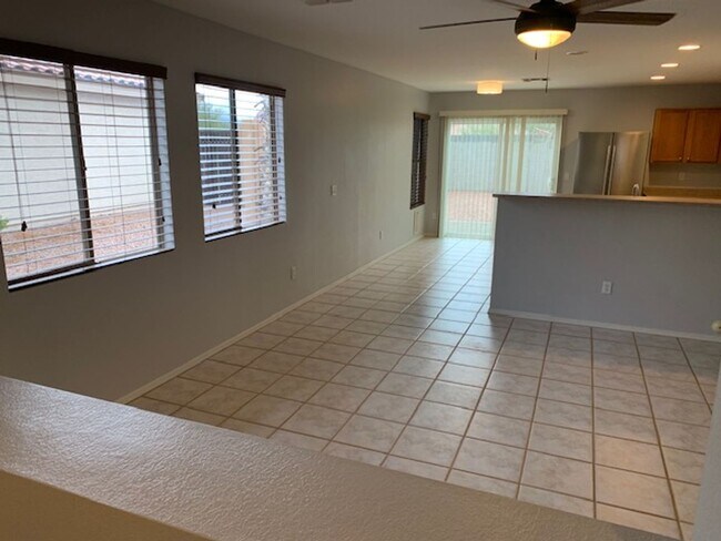 Building Photo - 3 Bedroom in East Mesa