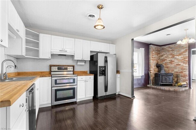 Building Photo - 41 Messick Rd