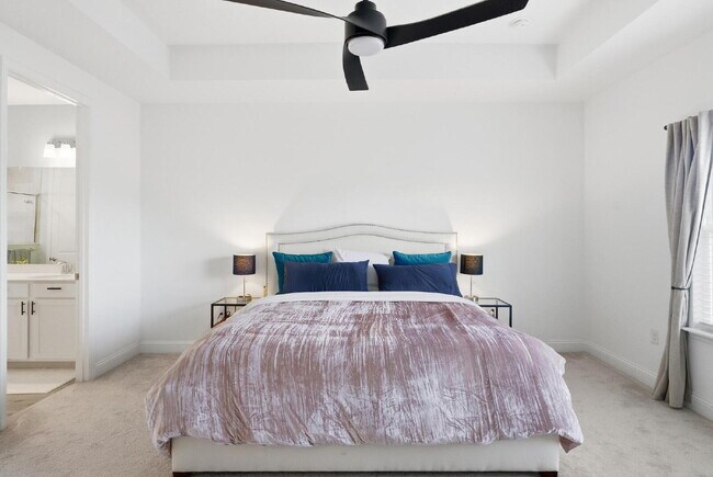 Building Photo - Wexford Reserve